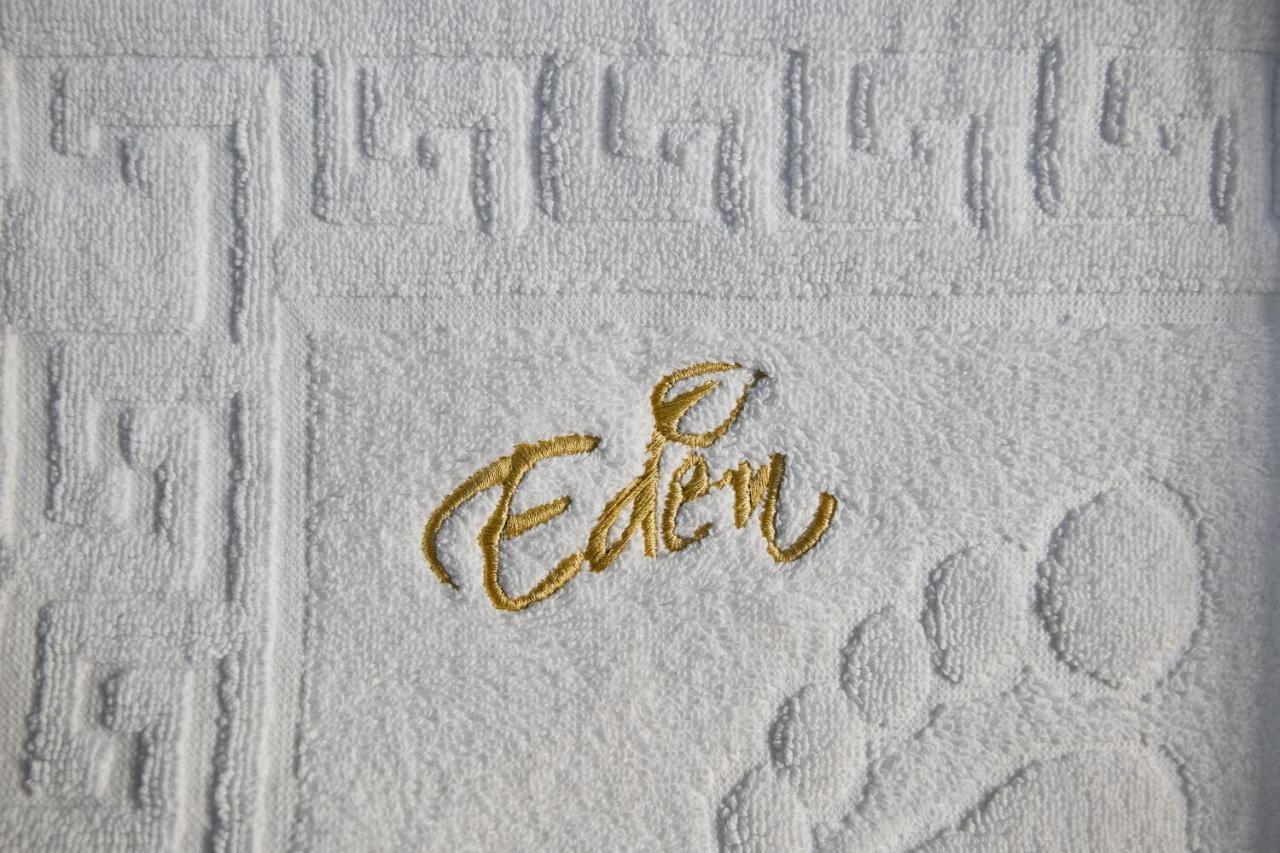 Hotel Eden ルムニク・サラト エクステリア 写真